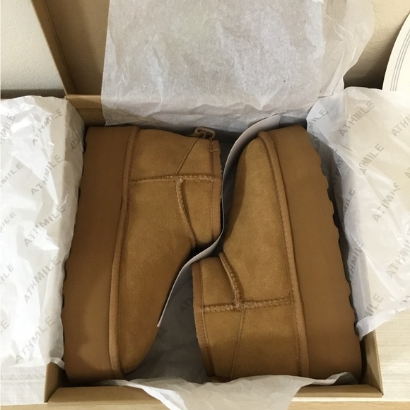 Women\'s Tan Winter Boots